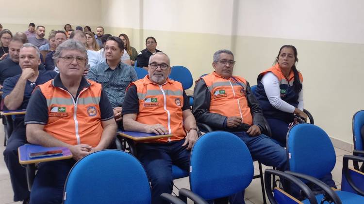 Defesa Civil liderada pela Coordenadora Lucia Castro participa de capacitação em Araçatuba – SP