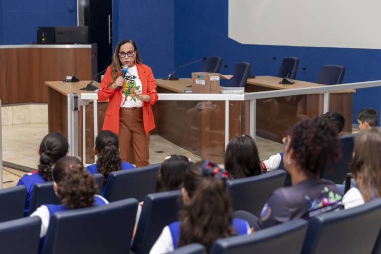 Estudantes da EM Gentil Rodrigues Montalvão participam da Visita Guiada