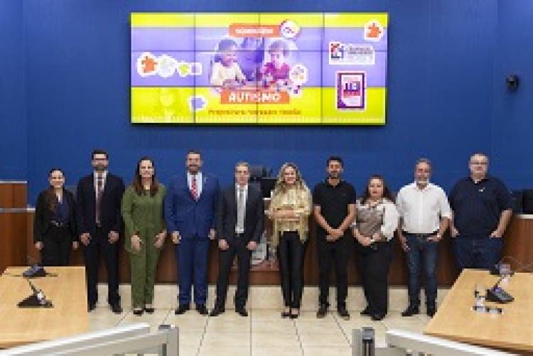 Câmara debate direitos, benefícios do esporte e laserterapia para autistas