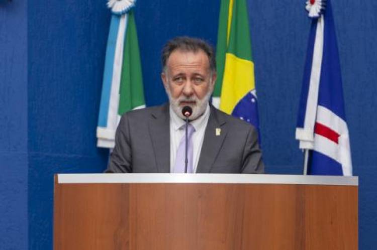 Vereadores aprovam retomada de área e instituem logomarca oficial da Câmara