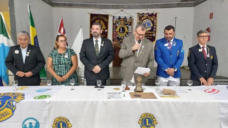 Lions Clube de Três Lagoas celebra 70 anos, recebe mimo dos afilhados, Monção da Câmara de Vereadores e reconhecimento do Governador do Distrito LC 8