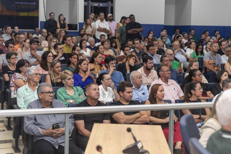 Reunião pública sobre “Regularize Já” lota Câmara de Três Lagoas e resulta em documento ao Governo do Estado